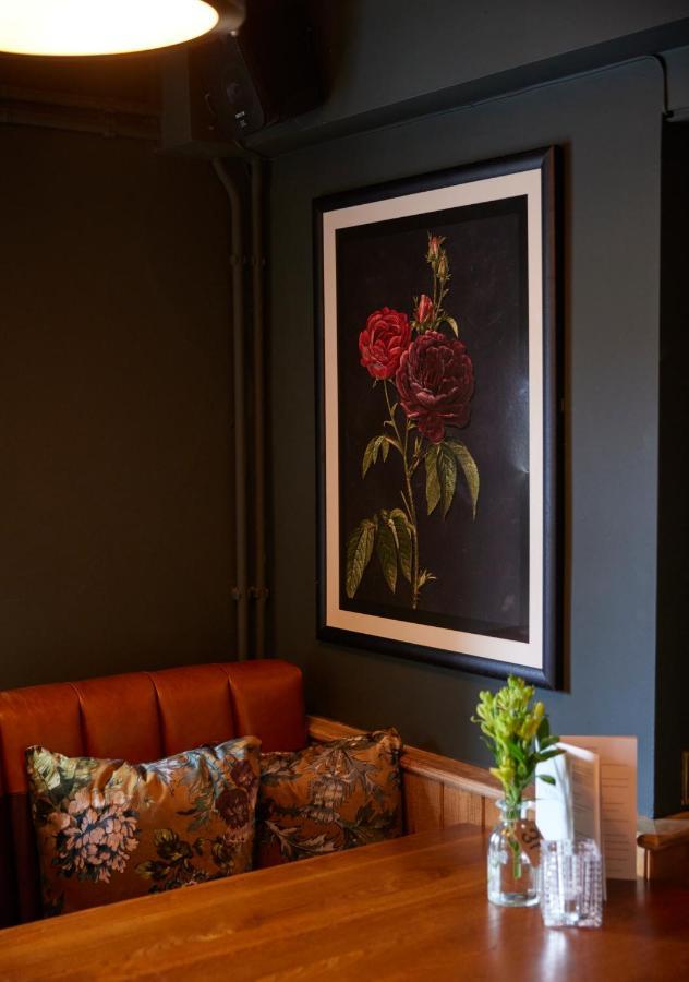 Rose Revived By Chef & Brewer Collection Hotel Witney Exterior photo