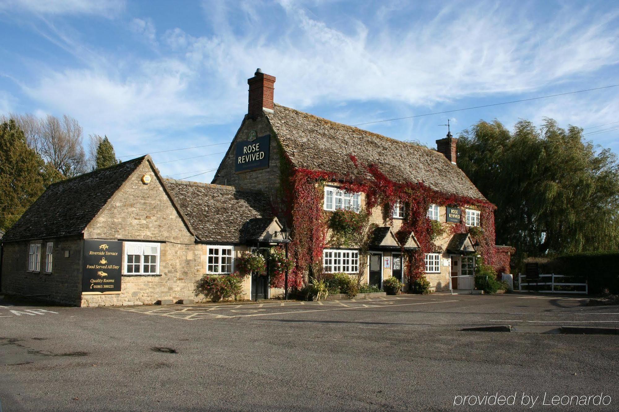 Rose Revived By Chef & Brewer Collection Hotel Witney Exterior photo